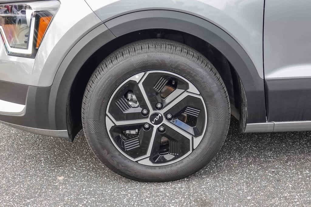 Thumbnail: 2025 Kia Niro - 9