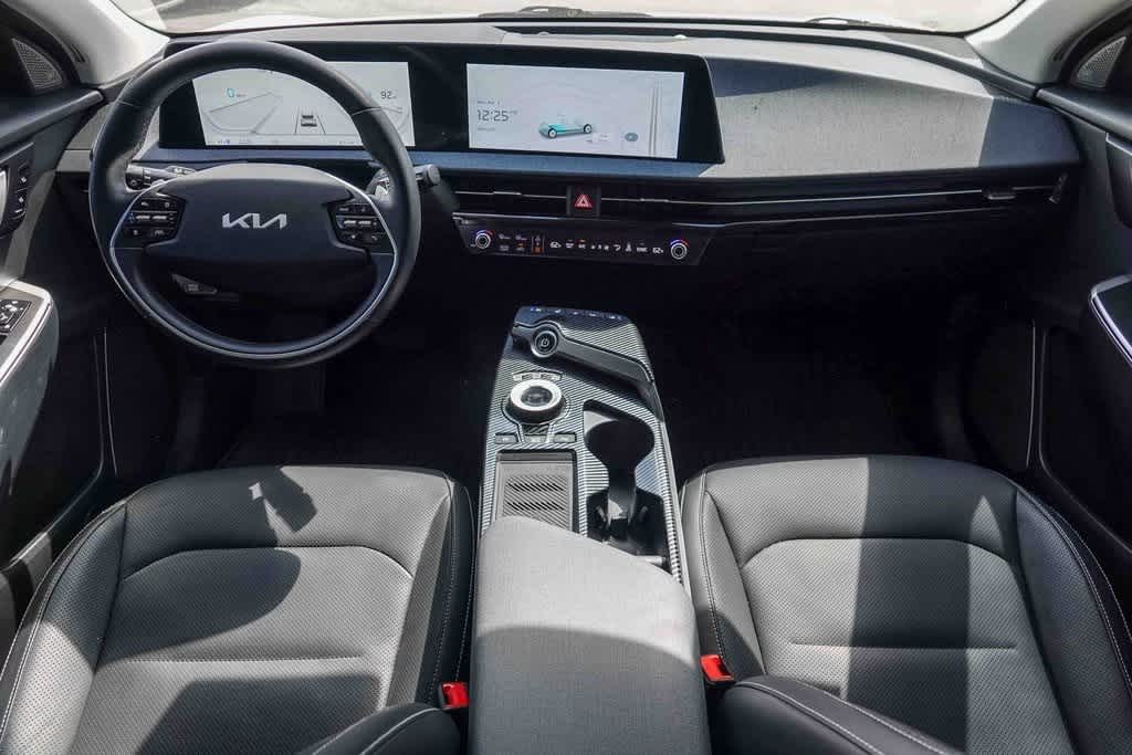 Thumbnail: 2023 Kia EV6 - 11