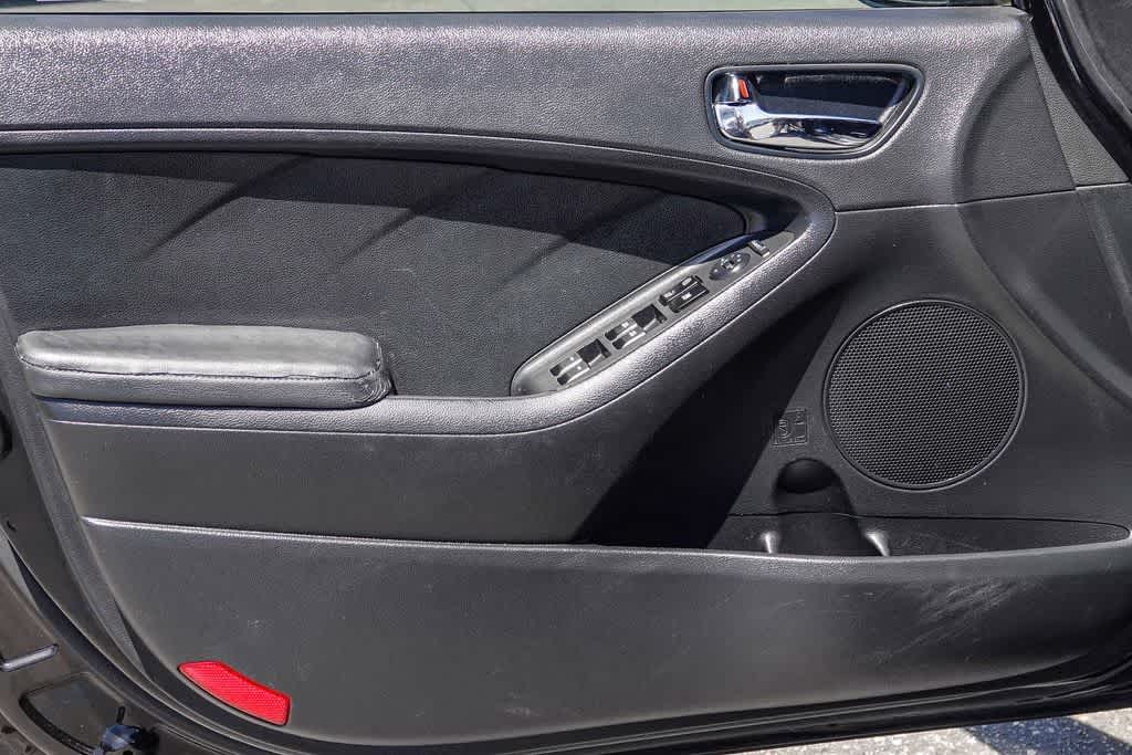 Thumbnail: 2014 Kia Forte - 19