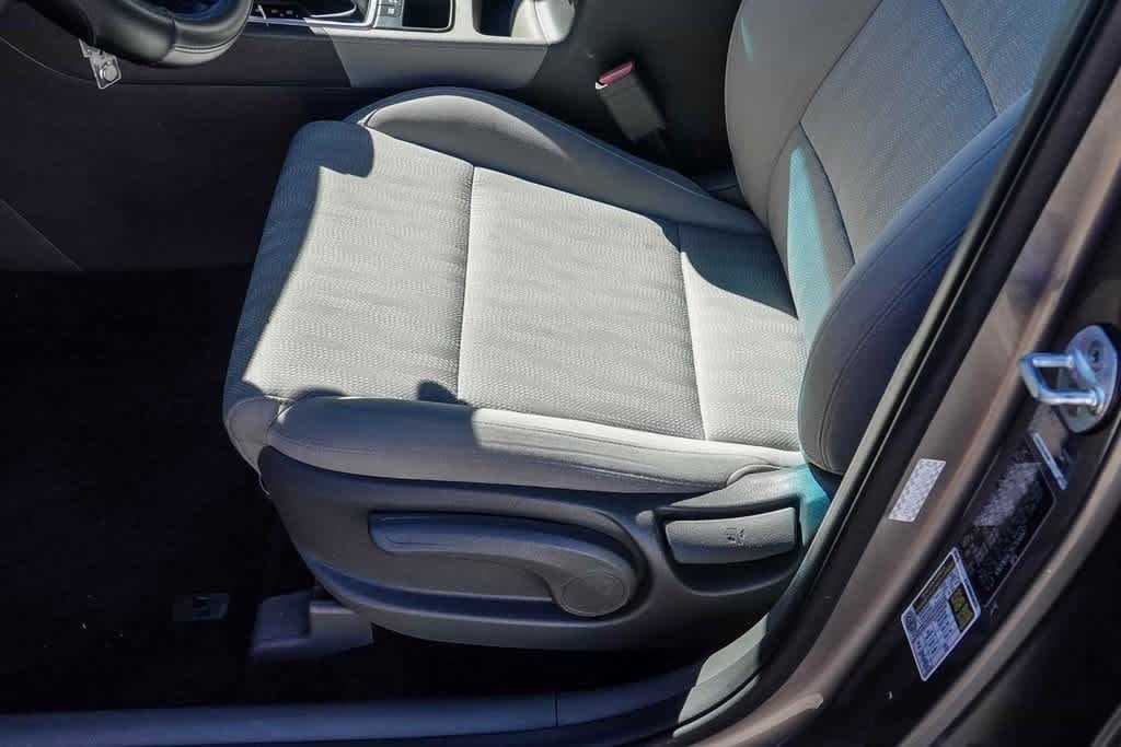 Thumbnail: 2017 Kia Sportage - 22