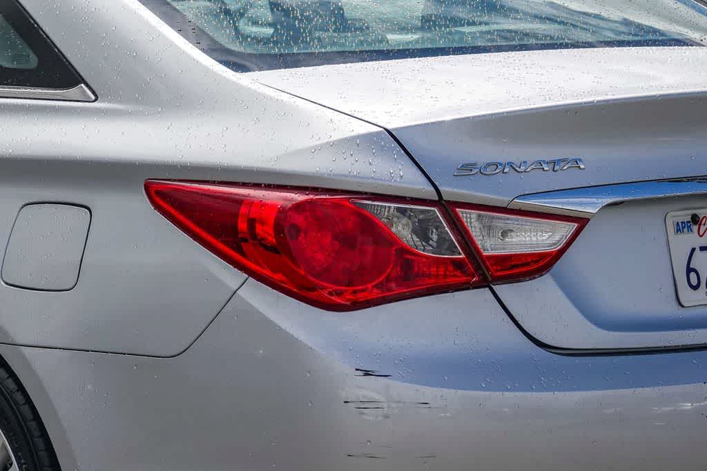 2013 Hyundai Sonata Limited w/PZEV photo 6