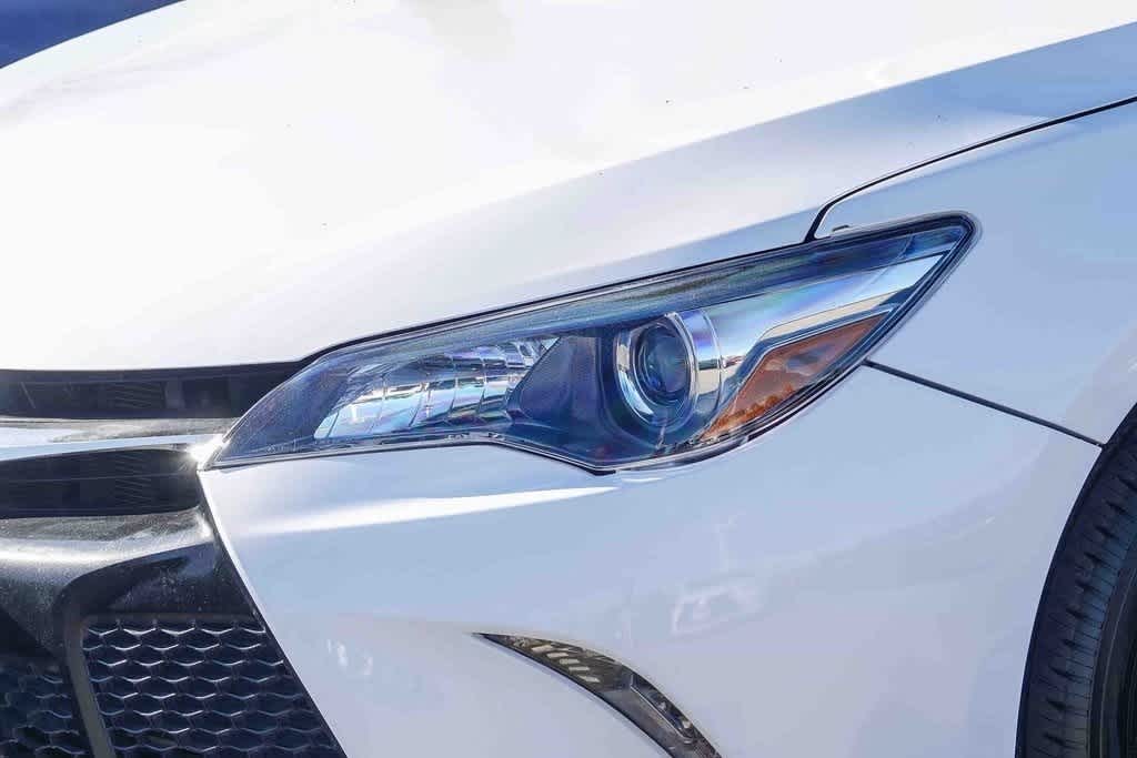 Thumbnail: 2017 Toyota Camry - 8