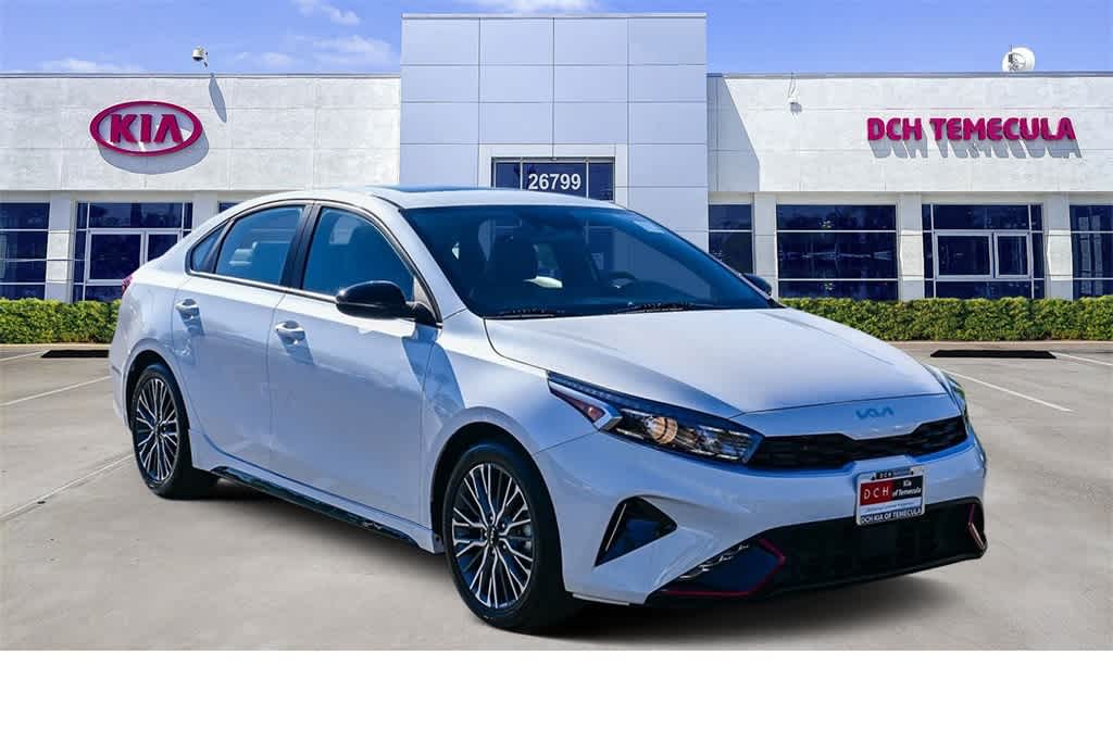 Thumbnail: 2023 Kia Forte - 3