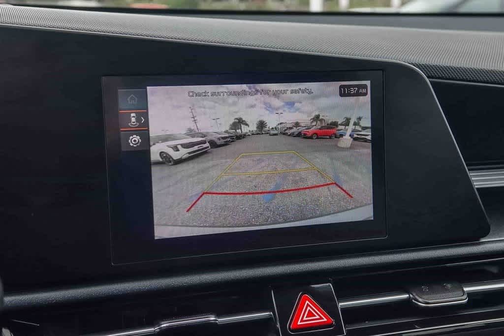 Thumbnail: 2025 Kia Niro - 23