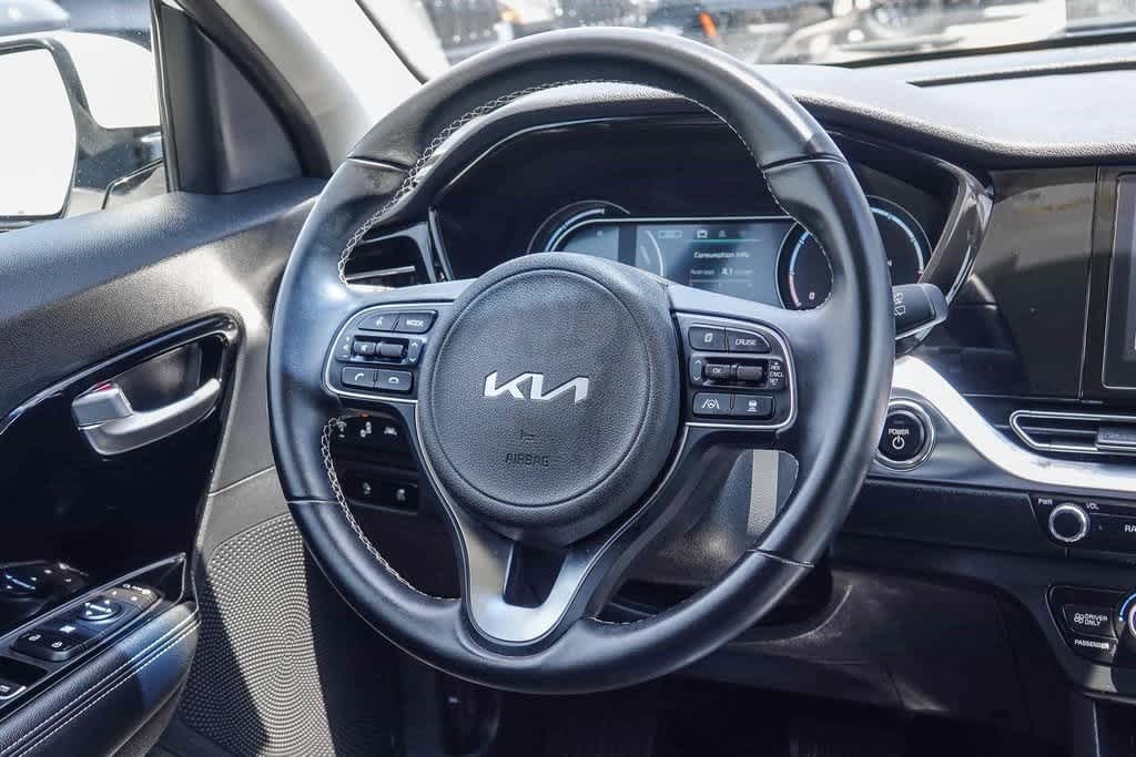 Thumbnail: 2022 Kia Niro - 14