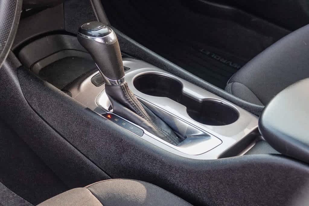 Thumbnail: 2020 Chevrolet Malibu - 14