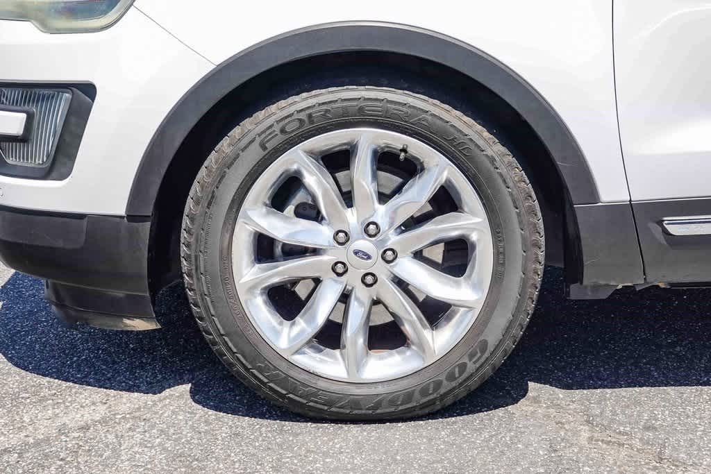 Thumbnail: 2016 Ford Explorer - 10