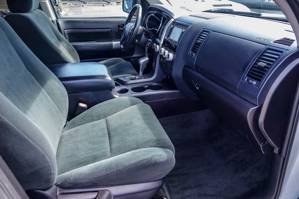 Thumbnail: 2018 Toyota Sequoia - 15