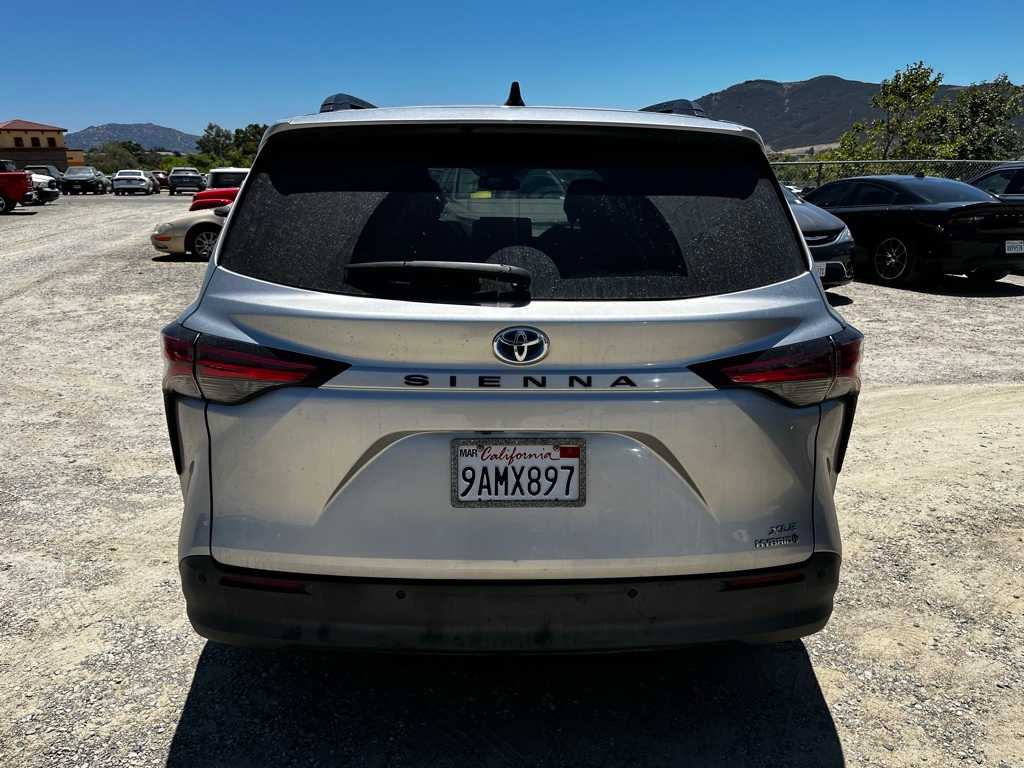 Thumbnail: 2022 Toyota Sienna - 6
