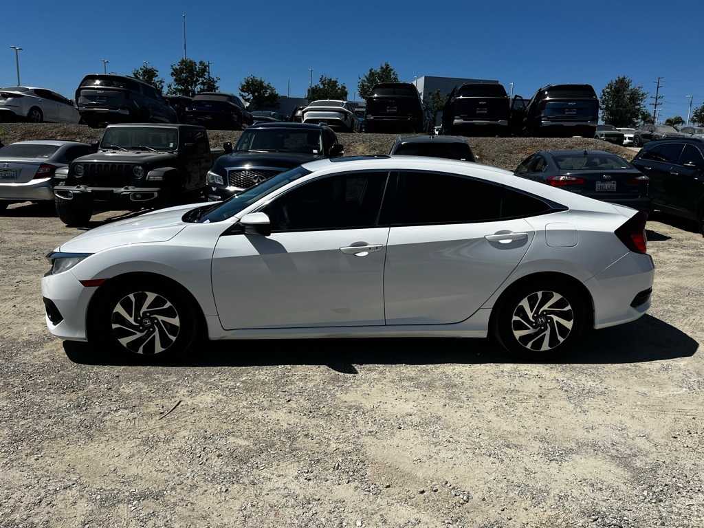 Thumbnail: 2016 Honda Civic - 8