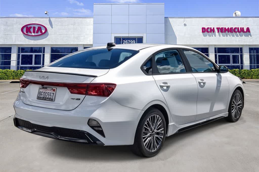 Thumbnail: 2023 Kia Forte - 4