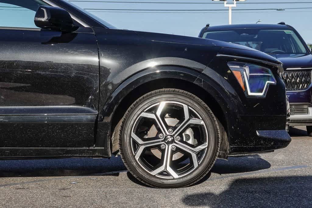 Thumbnail: 2023 Kia Niro - 9