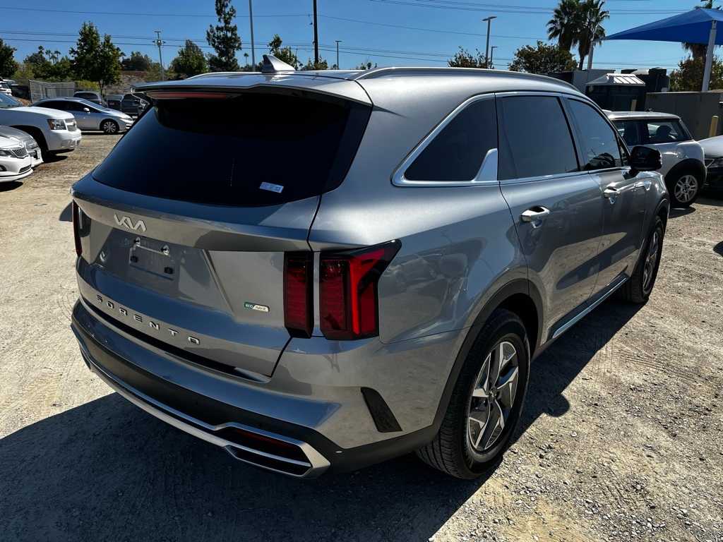 Thumbnail: 2022 Kia Sorento - 5