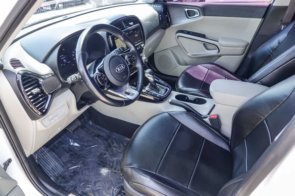 Thumbnail: 2021 Kia Soul - 16