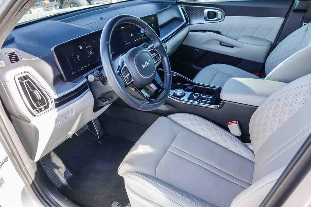 Thumbnail: 2025 Kia Sorento - 16