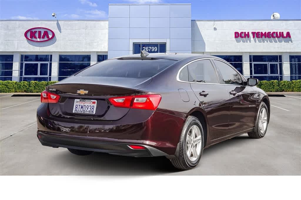 Thumbnail: 2020 Chevrolet Malibu - 4
