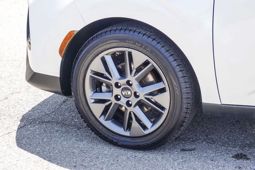 Thumbnail: 2021 Kia Soul - 9
