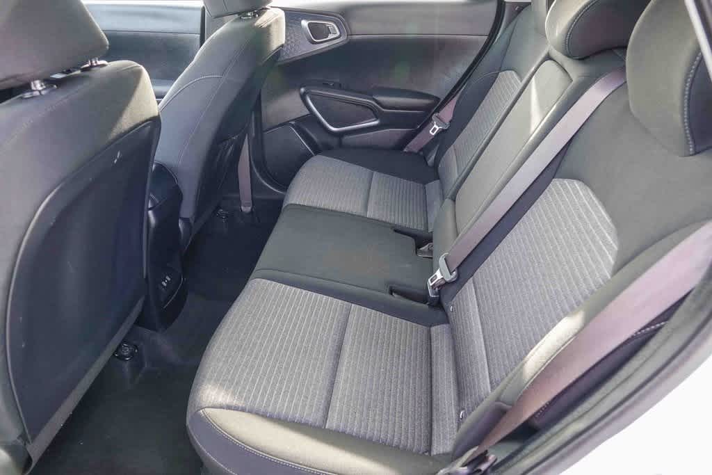 Thumbnail: 2023 Kia Soul - 17