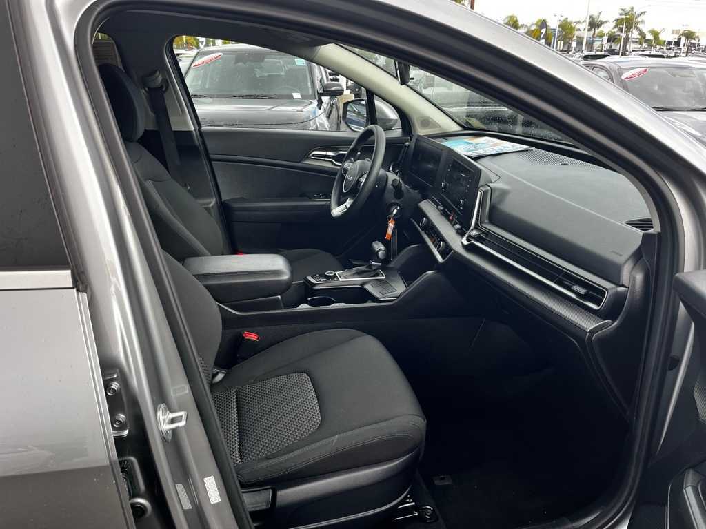 Thumbnail: 2023 Kia Sportage - 19