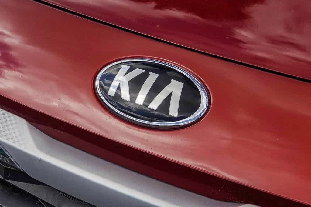2021 Kia Seltos S 11
