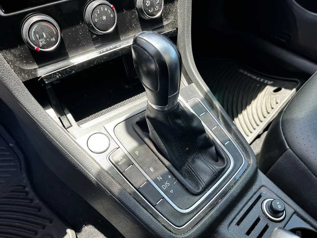 2019 Volkswagen Golf Alltrack SE 17