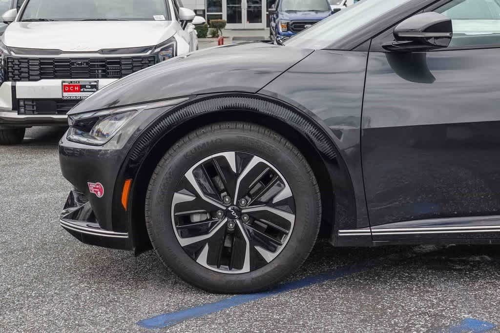 Thumbnail: 2023 Kia EV6 - 9