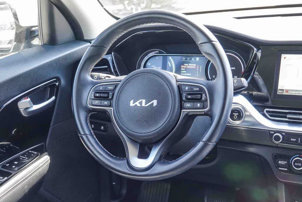 Thumbnail: 2022 Kia Niro - 14