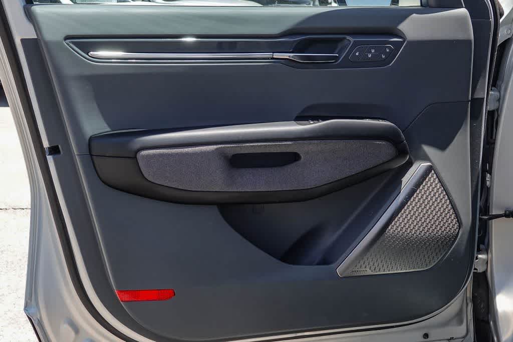 Thumbnail: 2024 Kia EV9 - 19