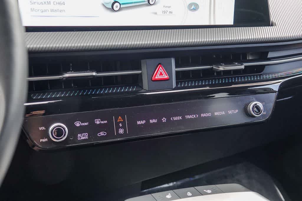 Thumbnail: 2023 Kia EV6 - 22