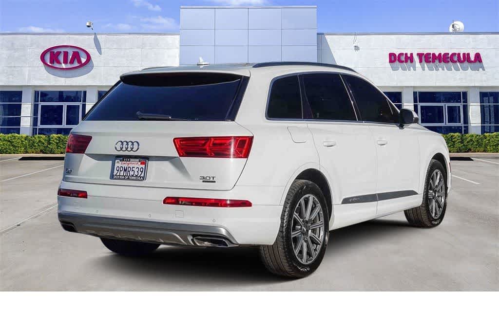 2017 Audi Q7 3.0T Premium Plus photo 2