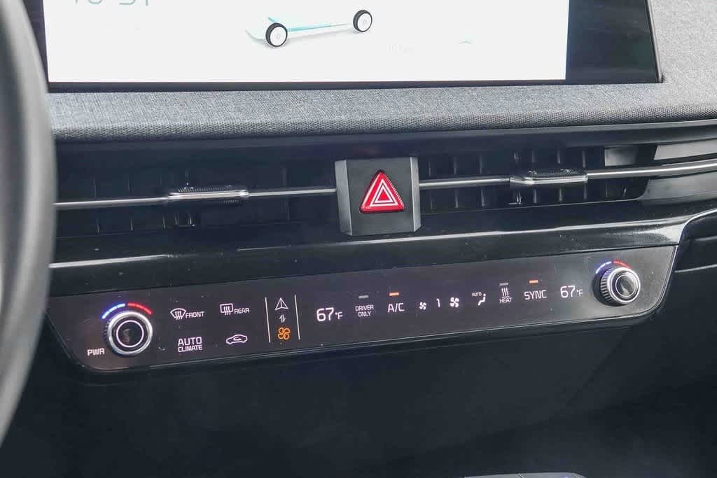 Thumbnail: 2023 Kia EV6 - 24