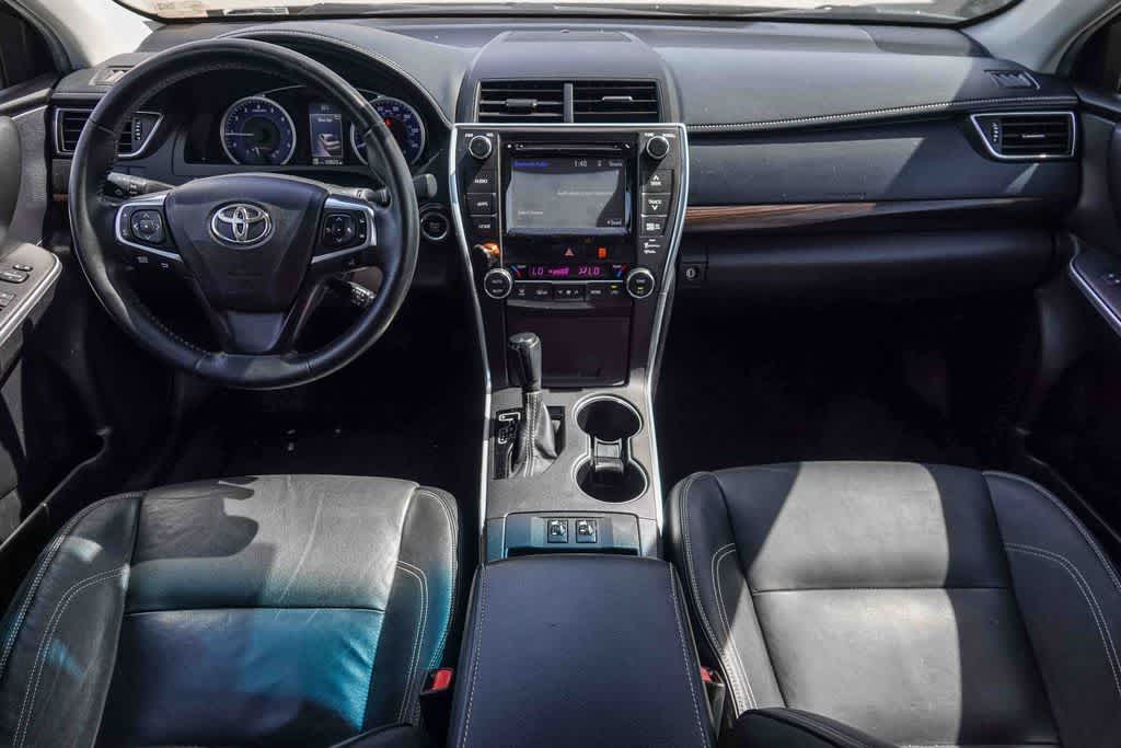 Thumbnail: 2015 Toyota Camry - 11