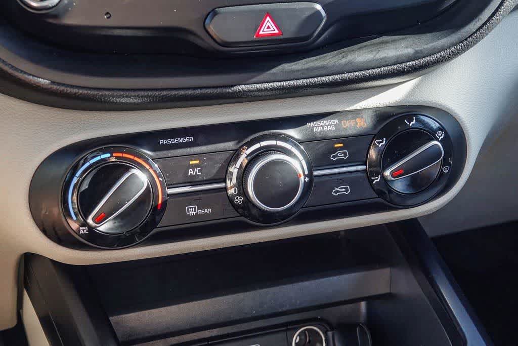 2023 Kia Soul LX - Photo 21