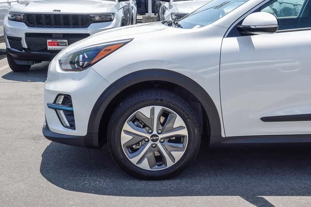 Thumbnail: 2022 Kia Niro - 9