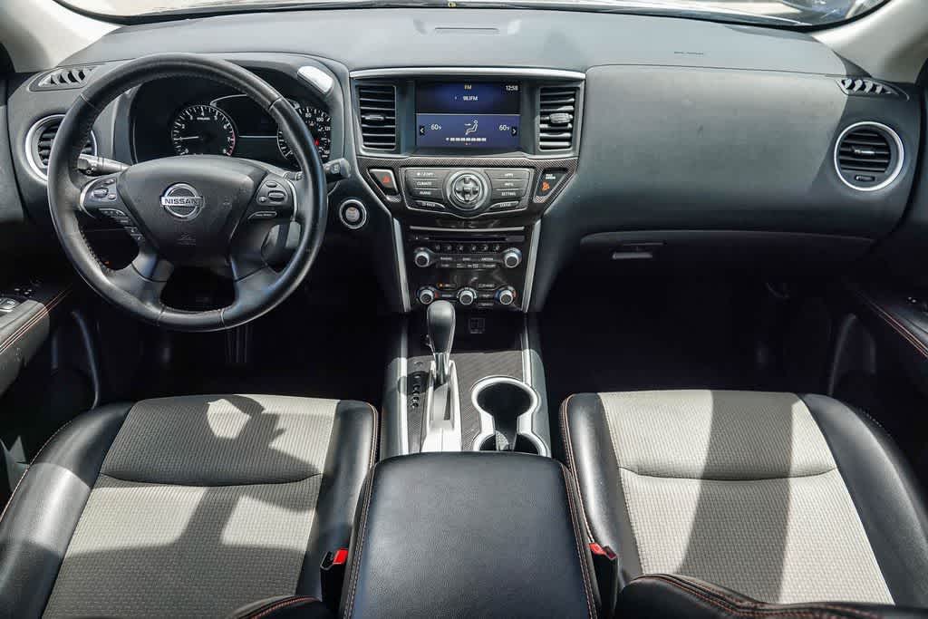 Thumbnail: 2020 Nissan Pathfinder - 11