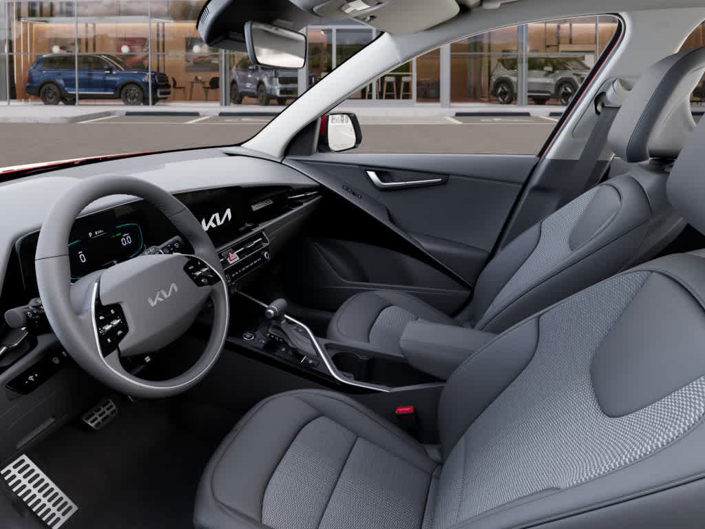 Thumbnail: 2025 Kia Niro - 17