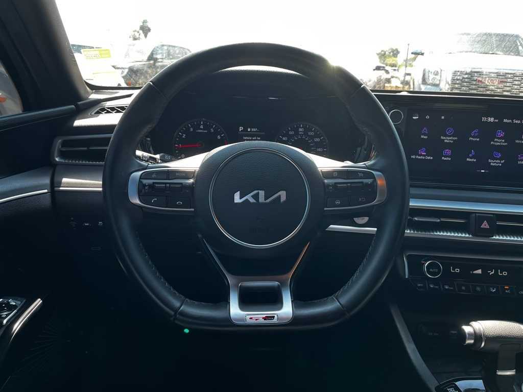 Thumbnail: 2022 Kia K5 - 21