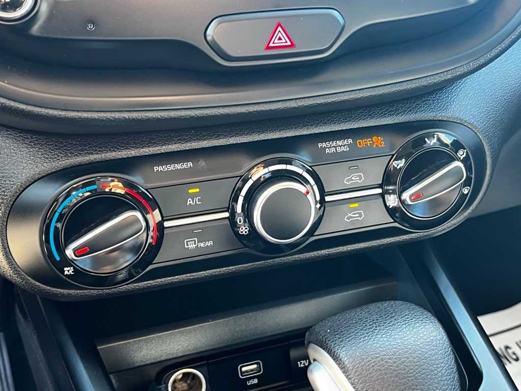 Thumbnail: 2023 Kia Soul - 16