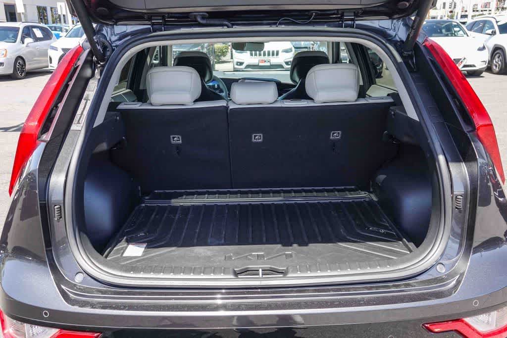 Thumbnail: 2023 Kia Niro - 26