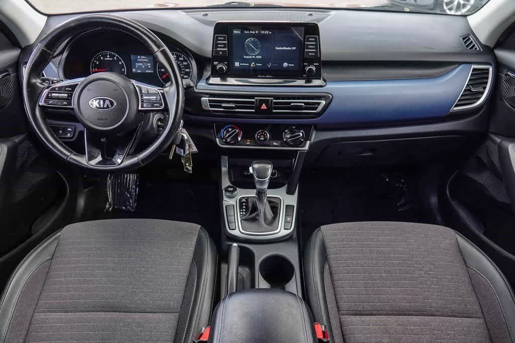 2021 Kia Seltos S 13