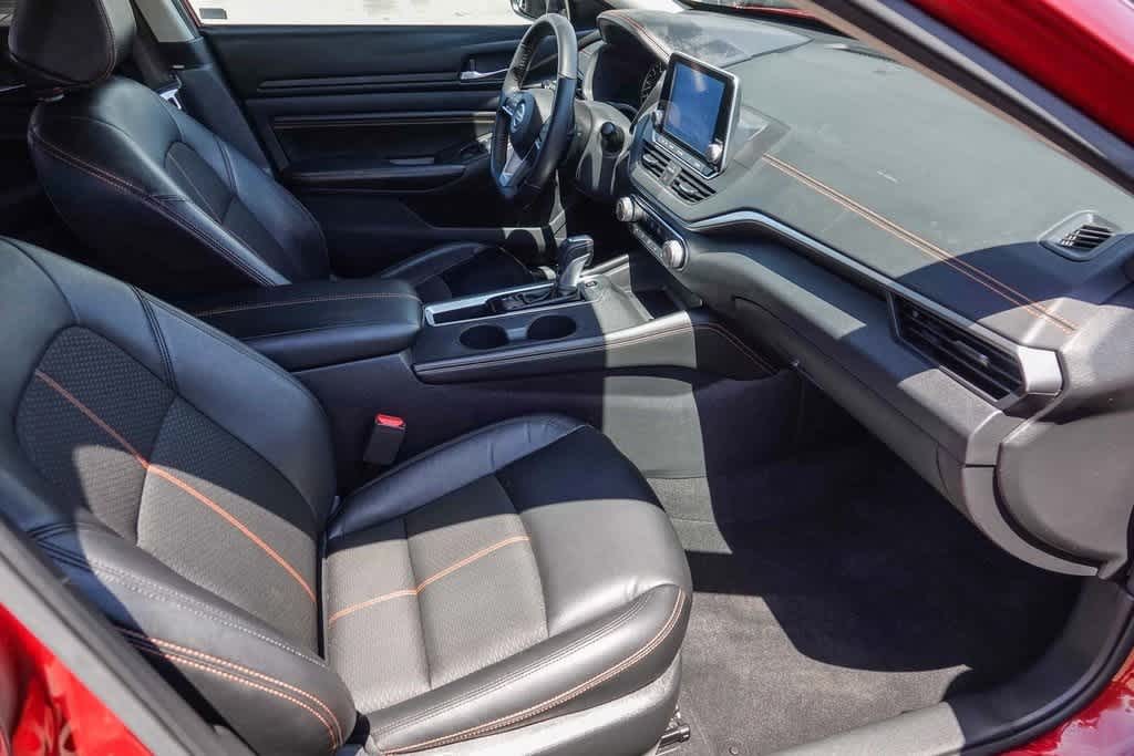 Thumbnail: 2021 Nissan Altima - 15