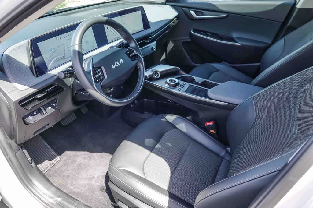 Thumbnail: 2024 Kia EV6 - 16