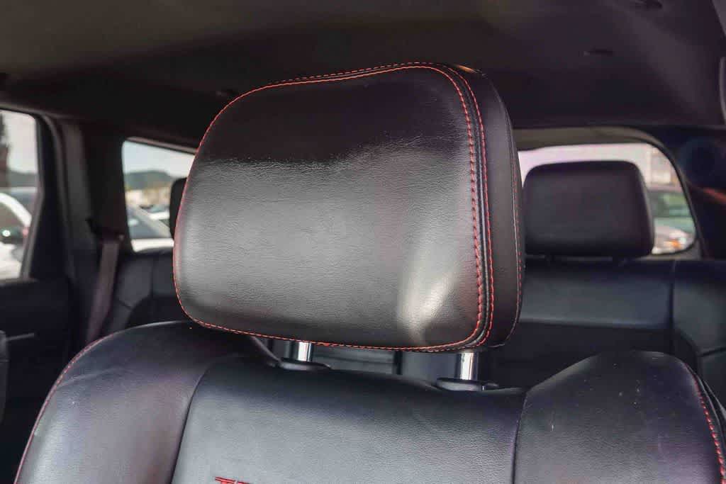 Thumbnail: 2020 Jeep Grand Cherokee - 24