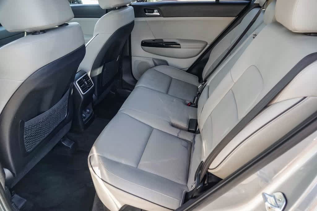 Thumbnail: 2022 Kia Sportage - 16