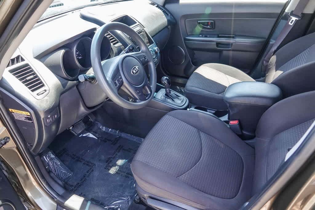 Thumbnail: 2013 Kia Soul - 18