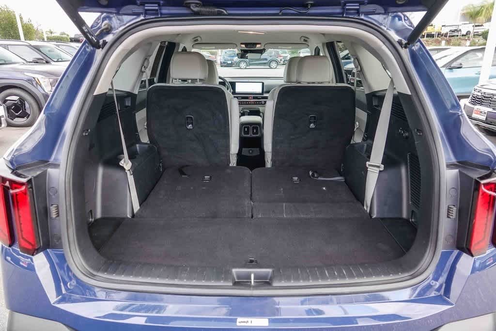 Thumbnail: 2024 Kia Sorento - 25