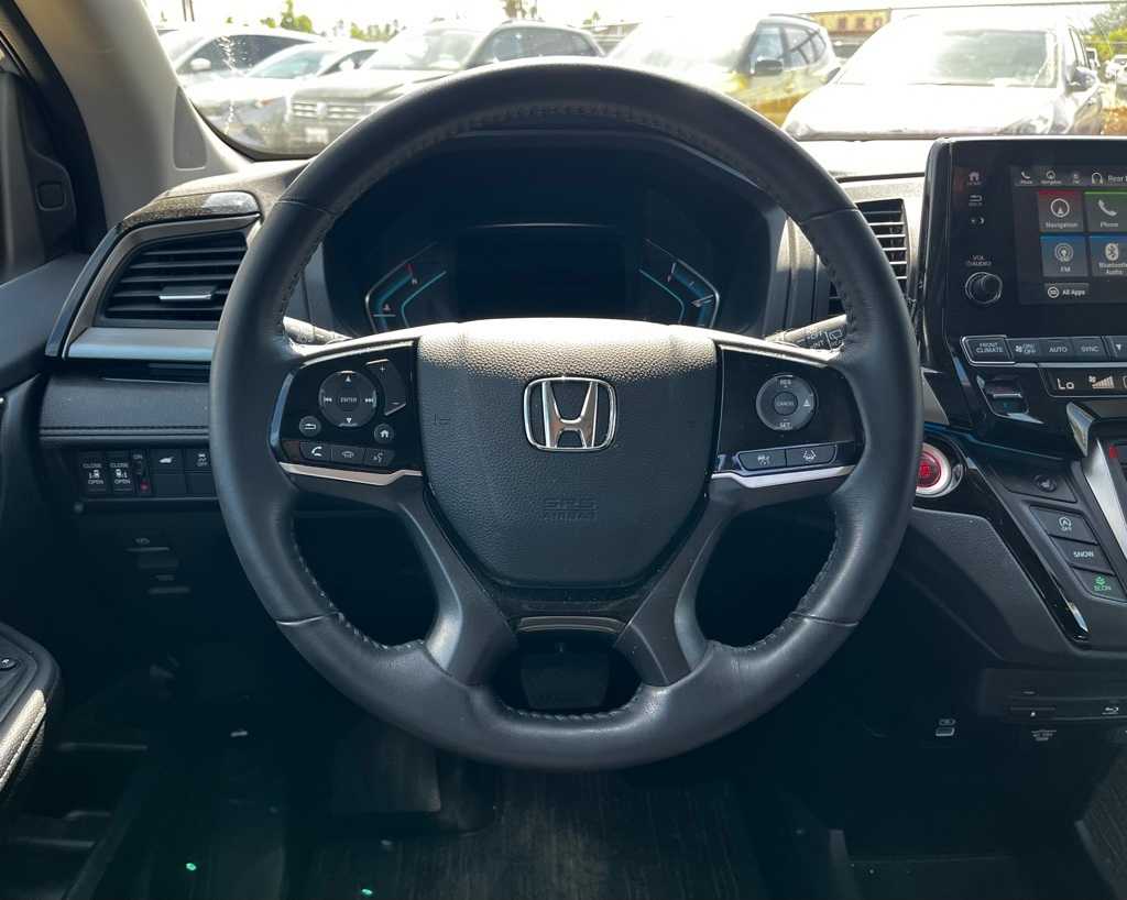 Thumbnail: 2023 Honda Odyssey - 21