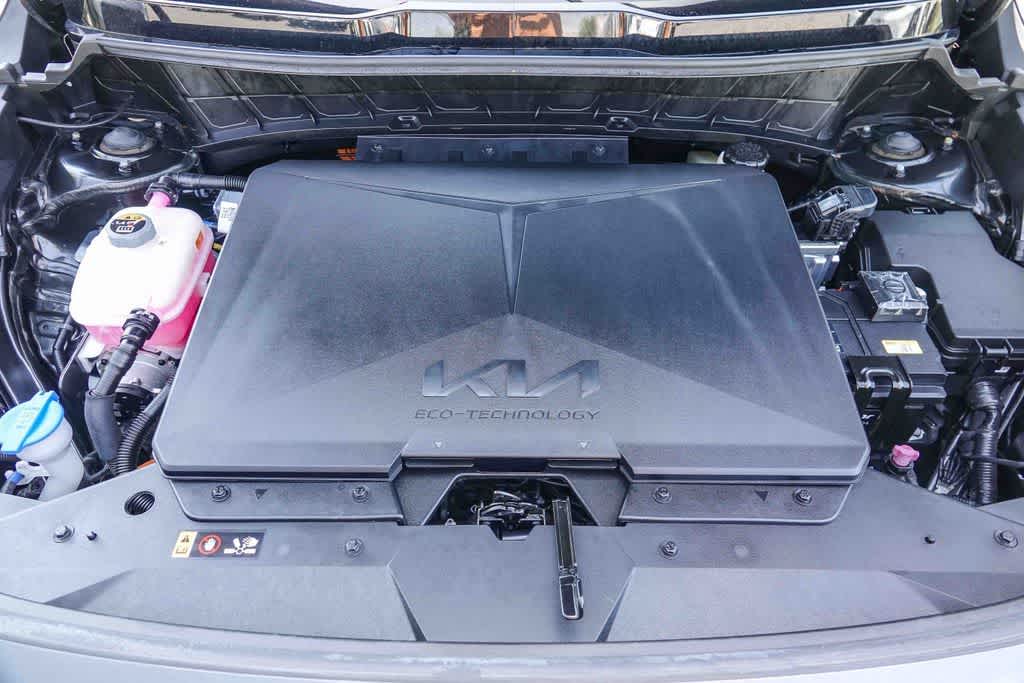 Thumbnail: 2023 Kia Niro - 27