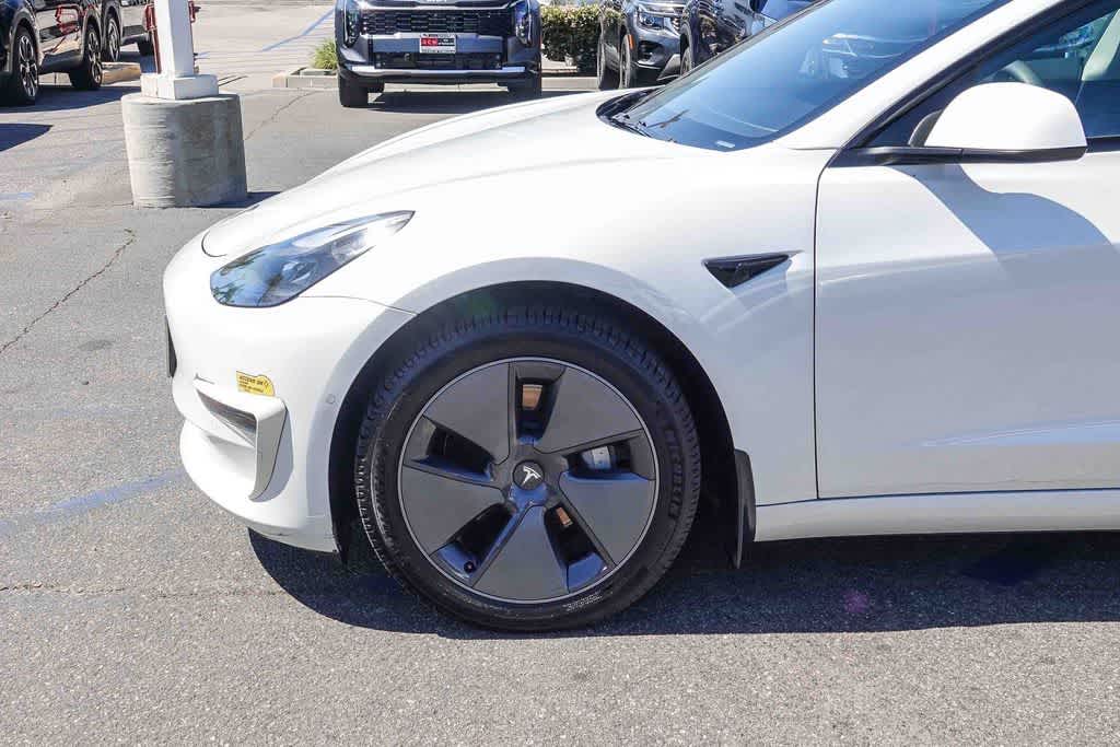 Thumbnail: 2022 Tesla Model 3 - 9