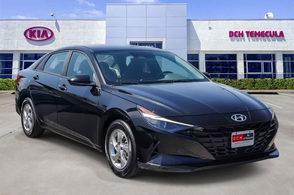 Thumbnail: 2022 Hyundai Elantra - 3
